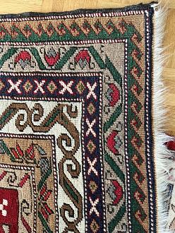 Click image for larger version

Name:	Kars Kazak abgenähtes Ende.jpg
Views:	106
Size:	265.9 KB
ID:	3545